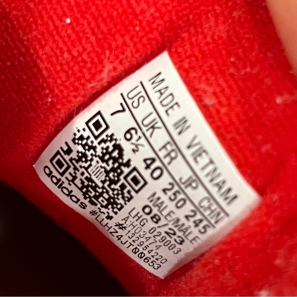 ADIDAS Campus Originals. In almost new condition. Size 8.5 womens 7 mens. - Picture 5 of 5